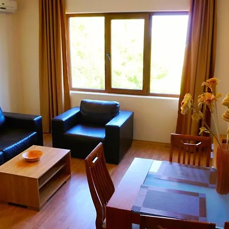 сънрайз - Sunrise Apartament *