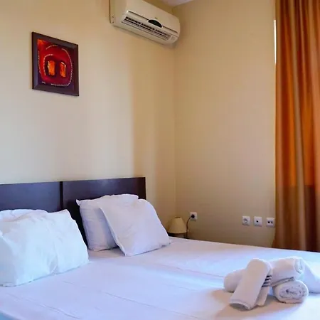 сънрайз - Sunrise Apartament *