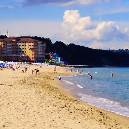 сънрайз - Sunrise Apartament *